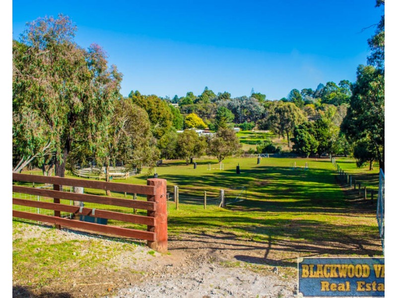 20 Blackbutt Drive, Manjimup WA 6258
