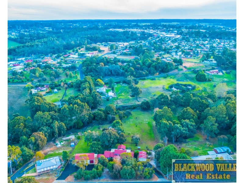 20 Blackbutt Drive, Manjimup WA 6258