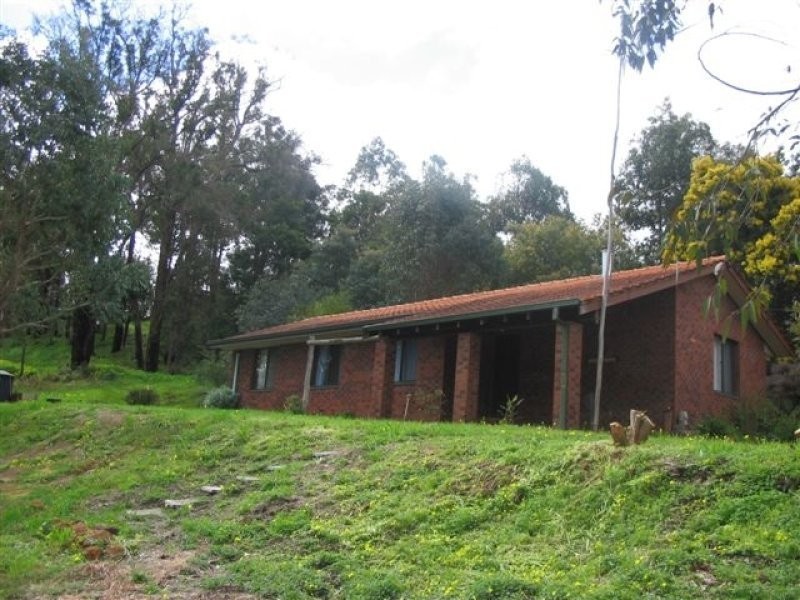 81 Brockman Street, Balingup WA 6253