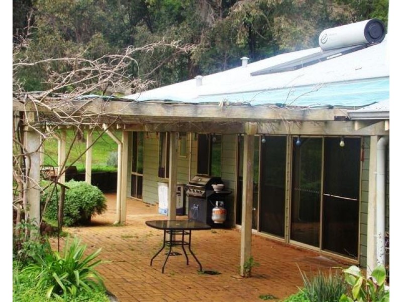 15 Phillips Street, Bridgetown WA 6255