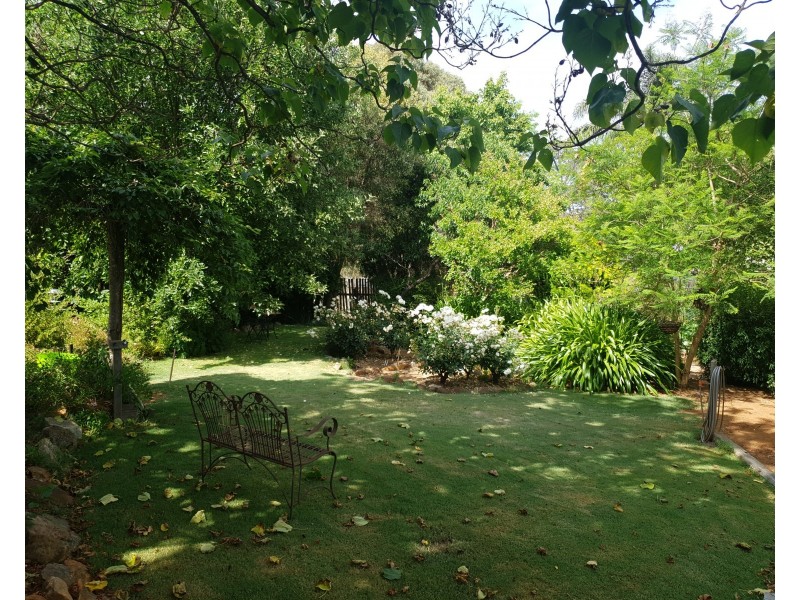 25 Padbury Road, Bridgetown WA 6255