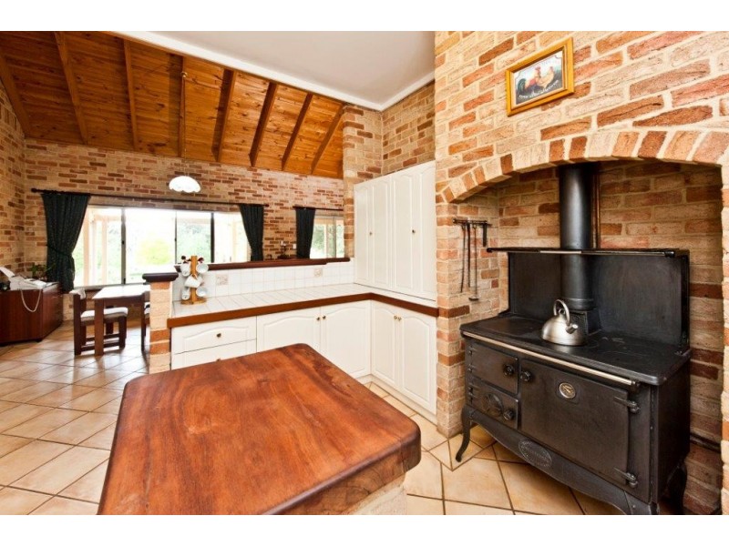 22 Winnejup Rd, Bridgetown WA 6255