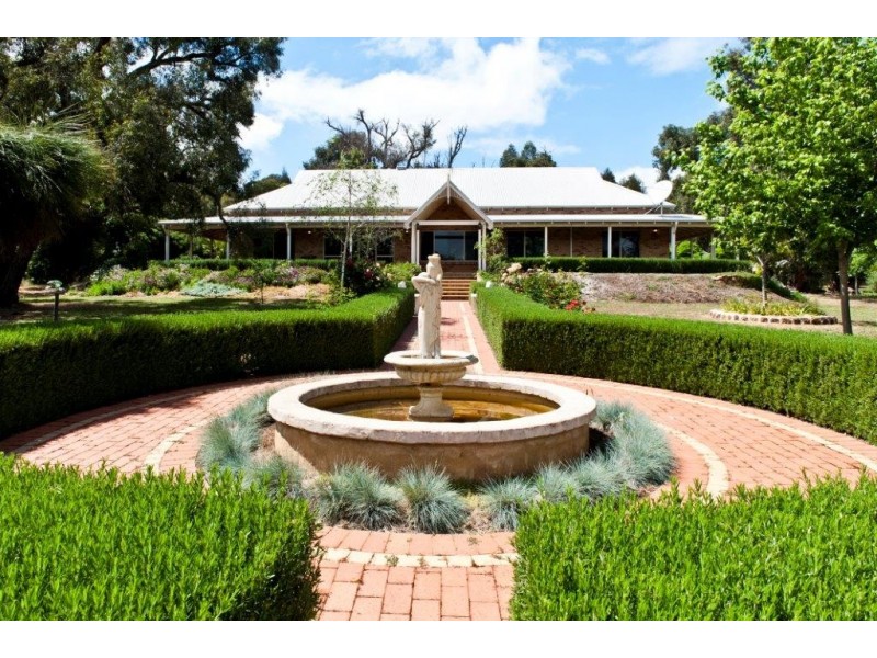 22 Winnejup Rd, Bridgetown WA 6255