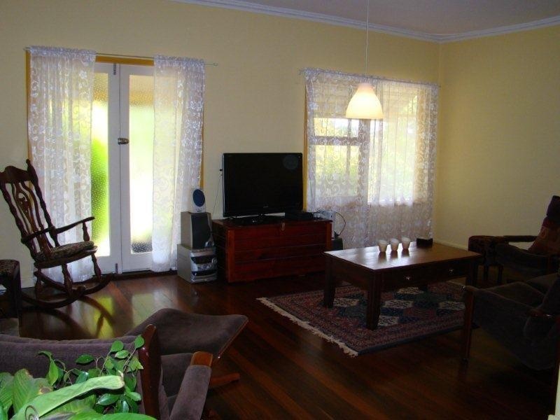 2 Padbury Road, Bridgetown WA 6255