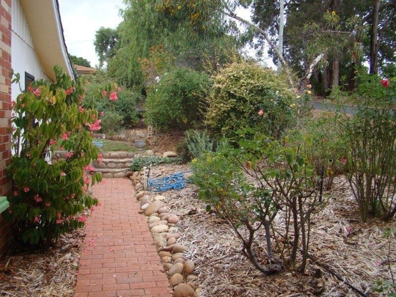 2 Padbury Road, Bridgetown WA 6255