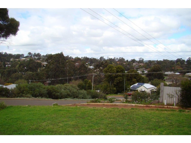 1 Orchard Close, Bridgetown WA 6255