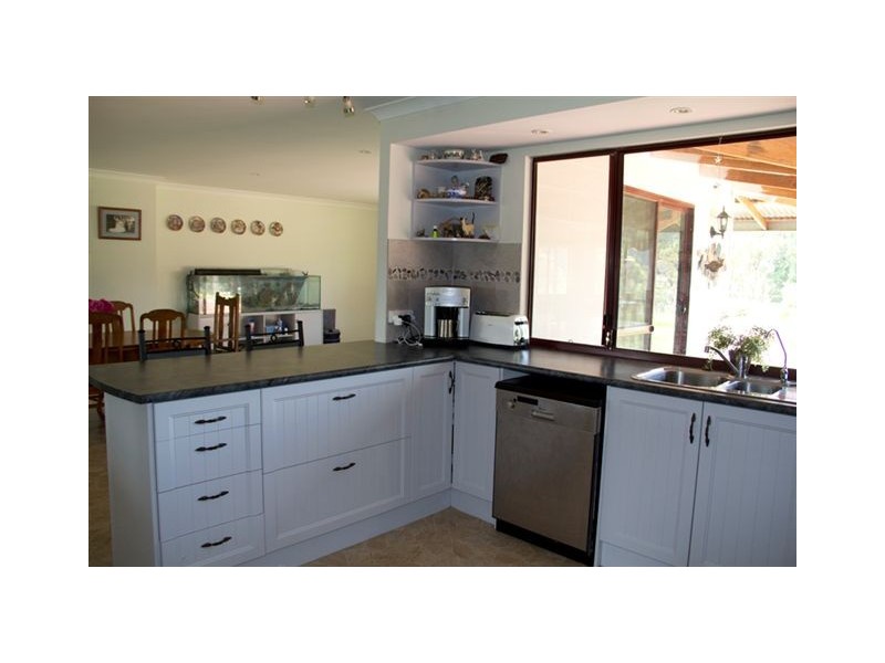 35 Peninsula Road, Bridgetown WA 6255