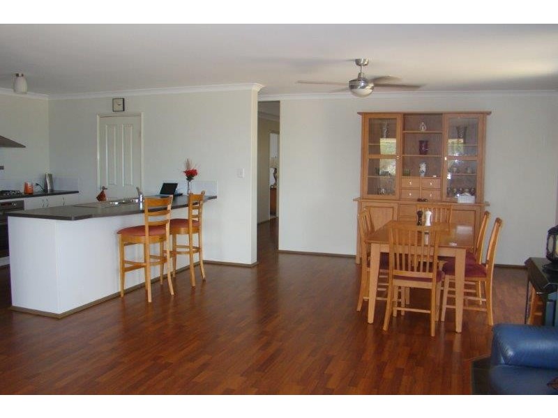 7 Park Ave, Bridgetown WA 6255