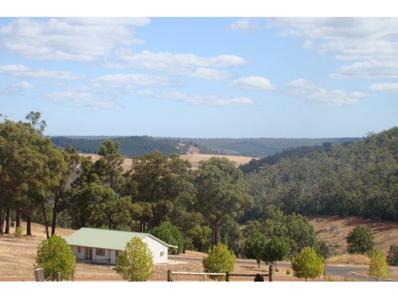 7 Park Ave, Bridgetown WA 6255