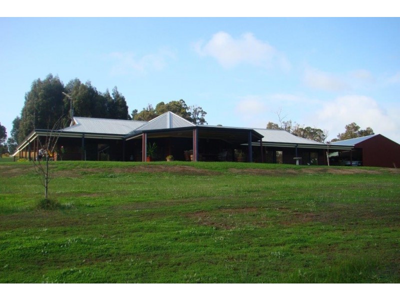 51 River Road, Bridgetown WA 6255