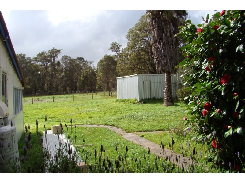 13322 Lindsay Road, Greenbushes WA 6254