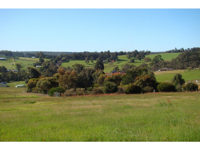 11 Robinia Way, Bridgetown WA 6255