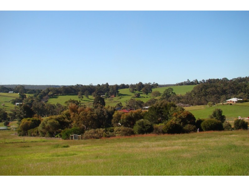 11 Robinia Way, Bridgetown WA 6255