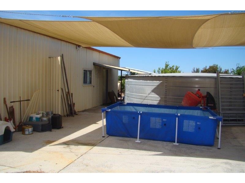 12 Highlands Ave, Bridgetown WA 6255