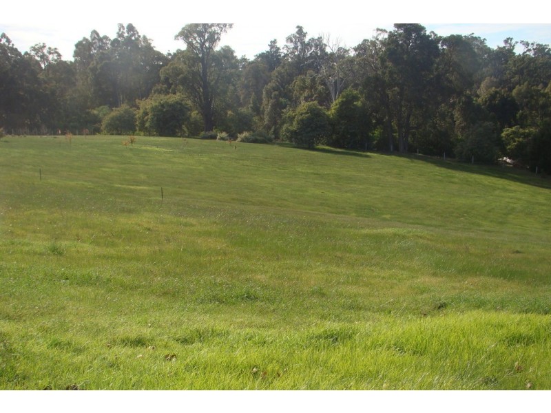 7 Manor Ridge, Bridgetown WA 6255