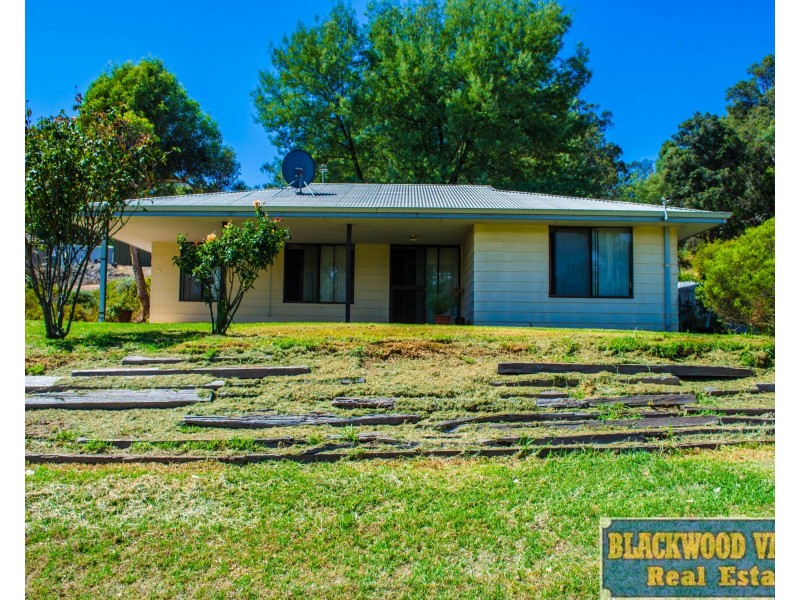 45 Spencer St, Bridgetown WA 6255