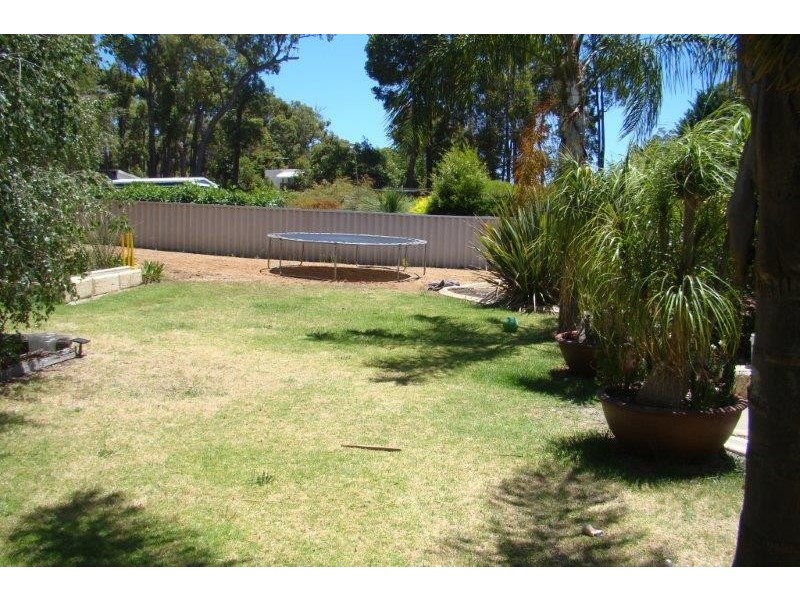 30 Warner Street, Hester WA 6255