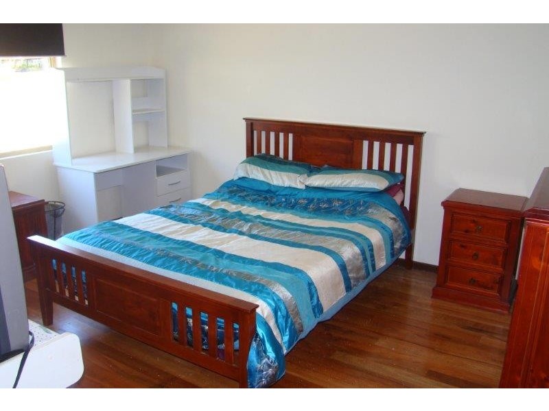 30 Warner Street, Hester WA 6255