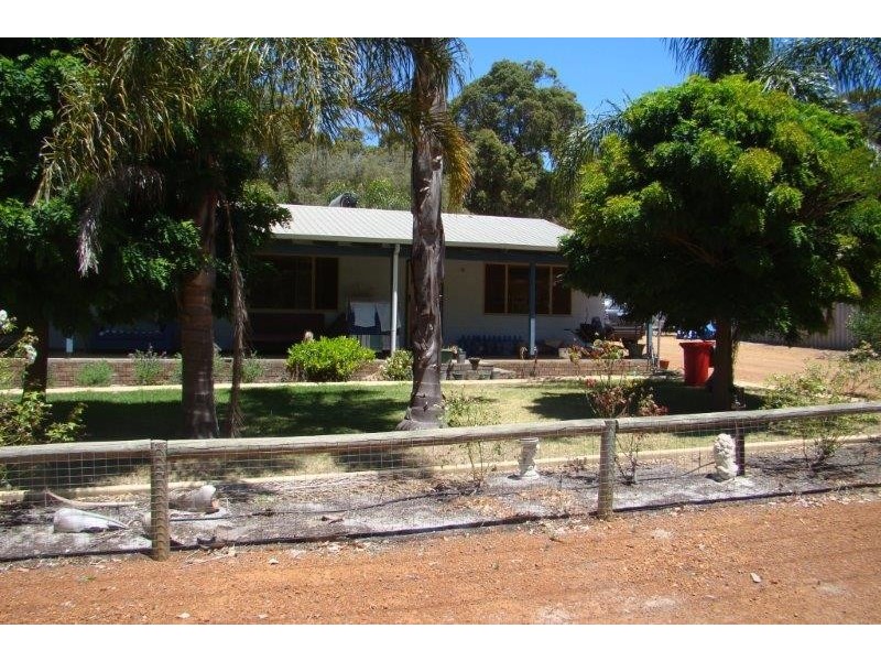 30 Warner Street, Hester WA 6255