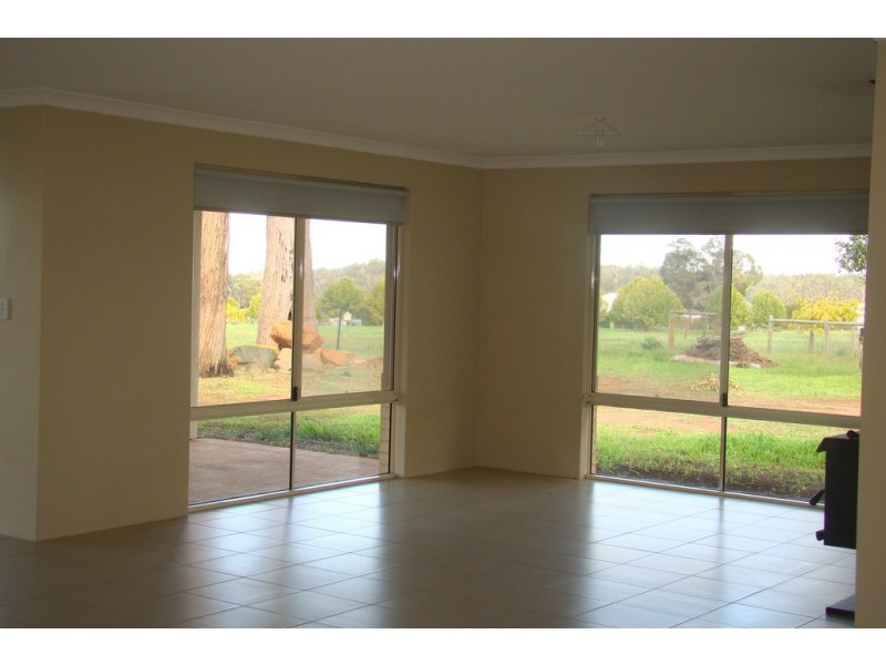 8 Skye Lane, Bridgetown WA 6255