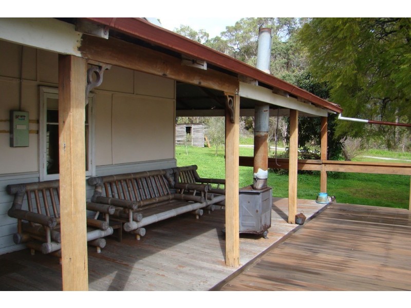 13322 Lindsey Road, Greenbushes WA 6254