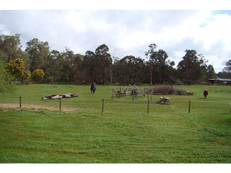 13322 Lindsey Road, Greenbushes WA 6254