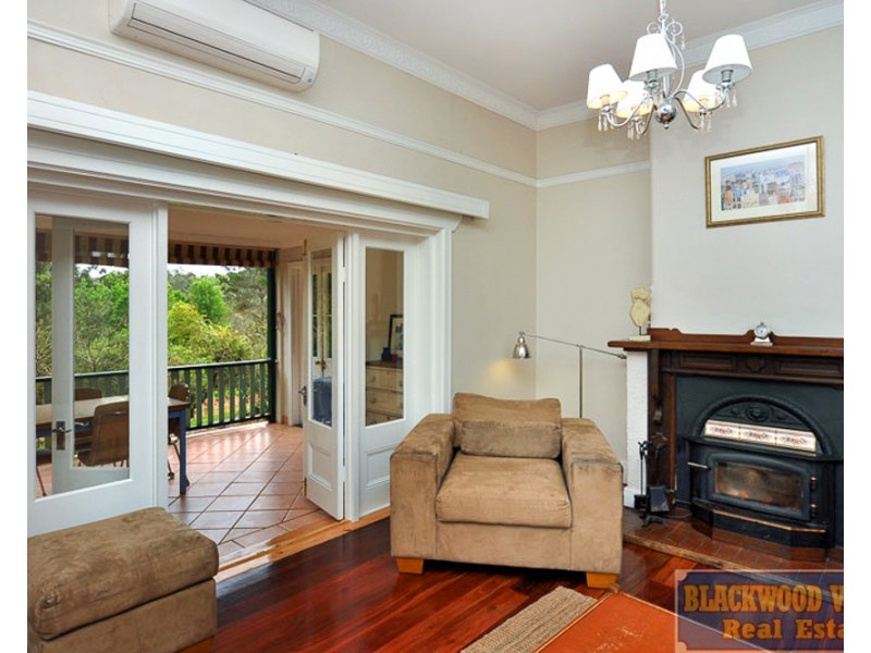 2 Doust Street, Bridgetown WA 6255