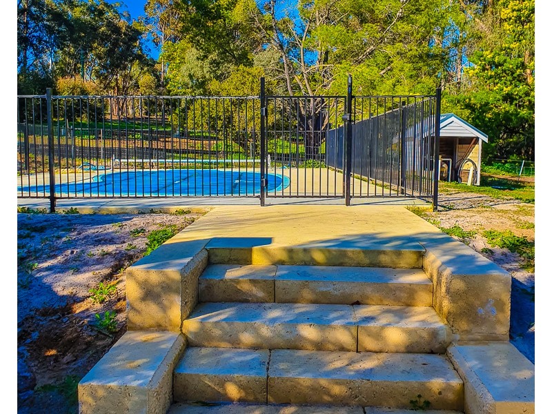 2 Doust Street, Bridgetown WA 6255