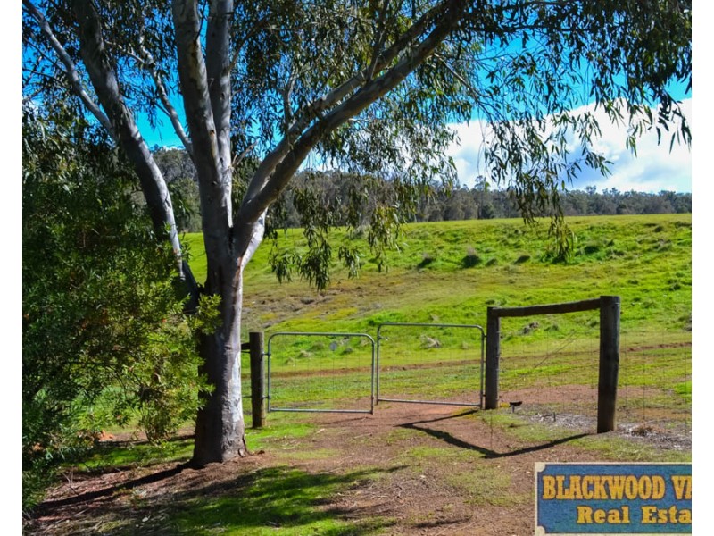 18 Carnegie Close, Bridgetown WA 6255