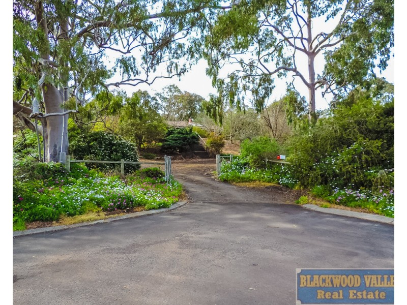 11 Brockman Street, Bridgetown WA 6255