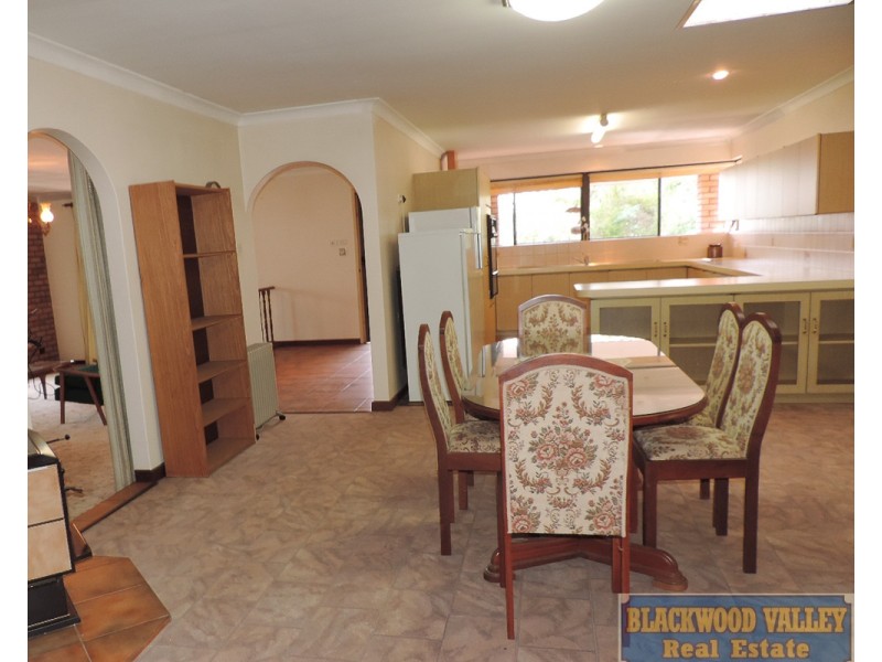 11 Brockman Street, Bridgetown WA 6255