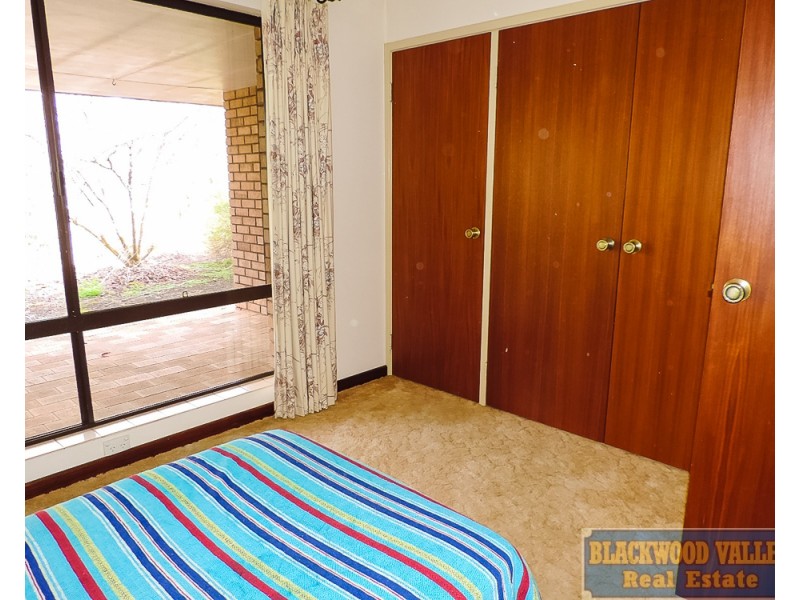 11 Brockman Street, Bridgetown WA 6255