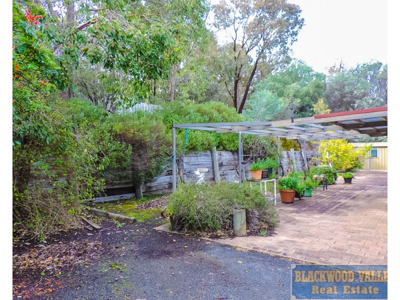 11 Brockman Street, Bridgetown WA 6255