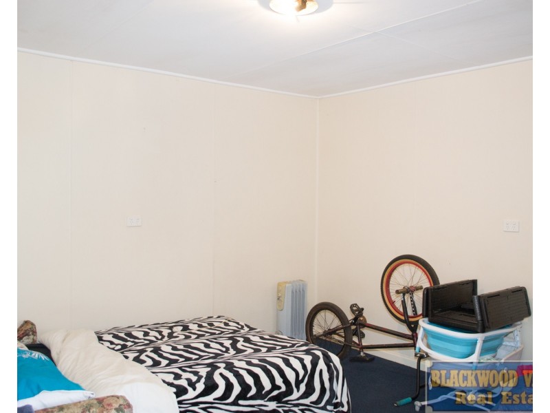 24 Padbury Road, Bridgetown WA 6255