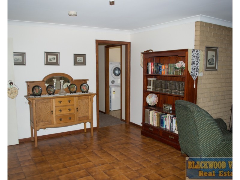 17 Castle Place, Donnybrook WA 6239