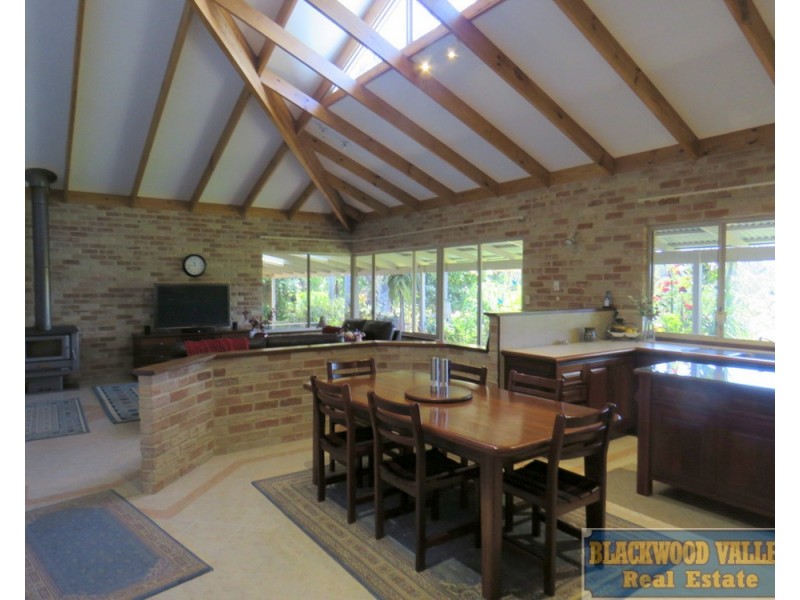 84 Nelson Street, Bridgetown WA 6255