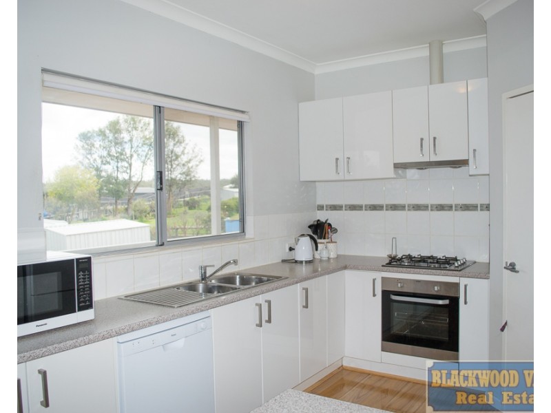 5 Park Avenue, Bridgetown WA 6255