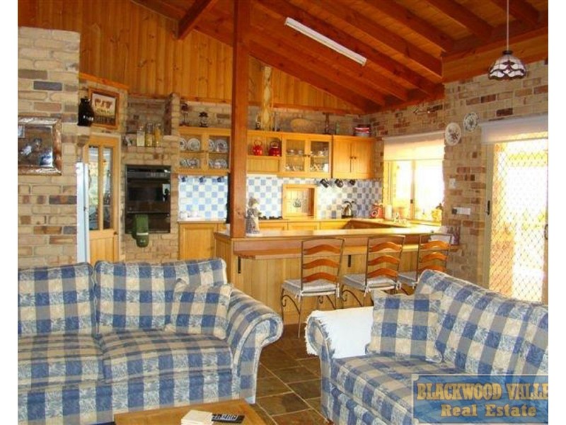 41 Dean Street, Bridgetown WA 6255