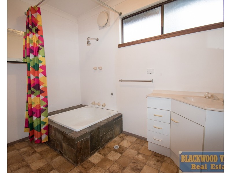 209 Smith Street, North Greenbushes WA 6254