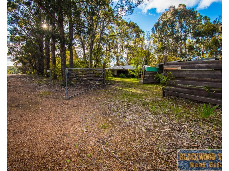 209 Smith Street, North Greenbushes WA 6254