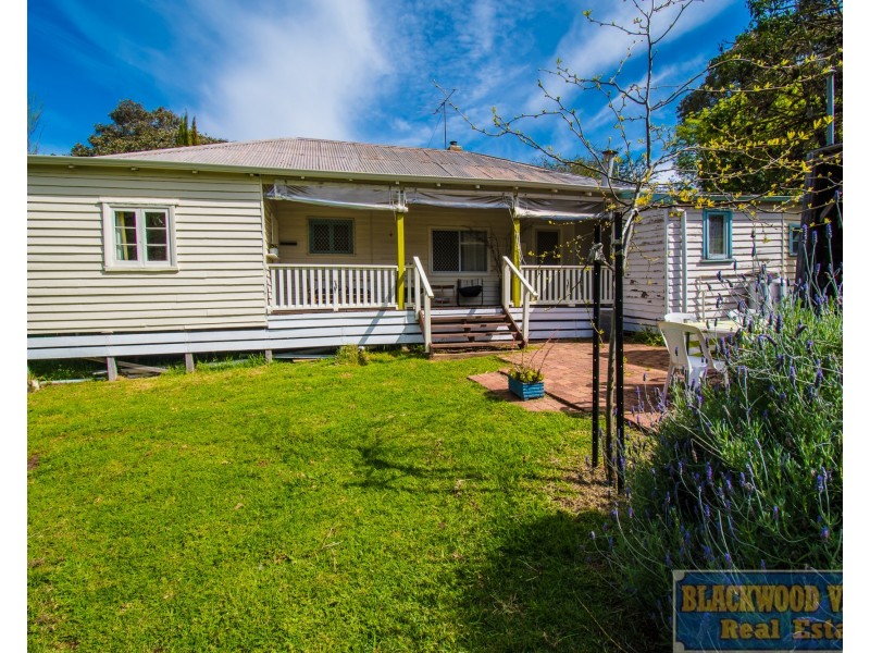 14 Hackett Street, Bridgetown WA 6255