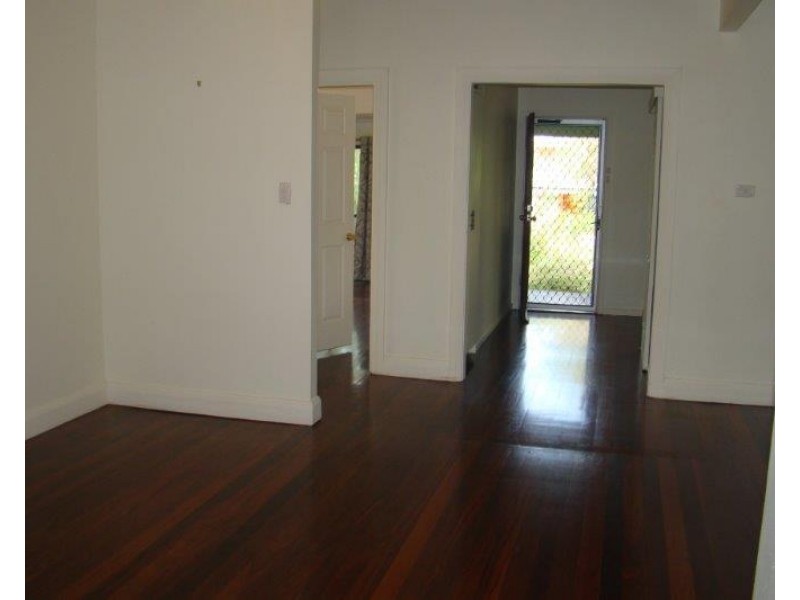 18 Delisle Street, Balingup WA 6253