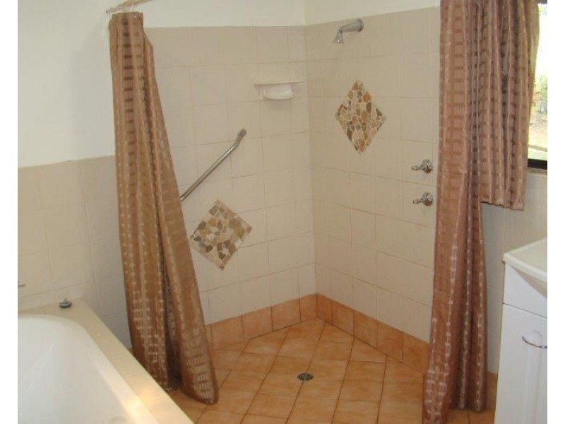 18 Delisle Street, Balingup WA 6253