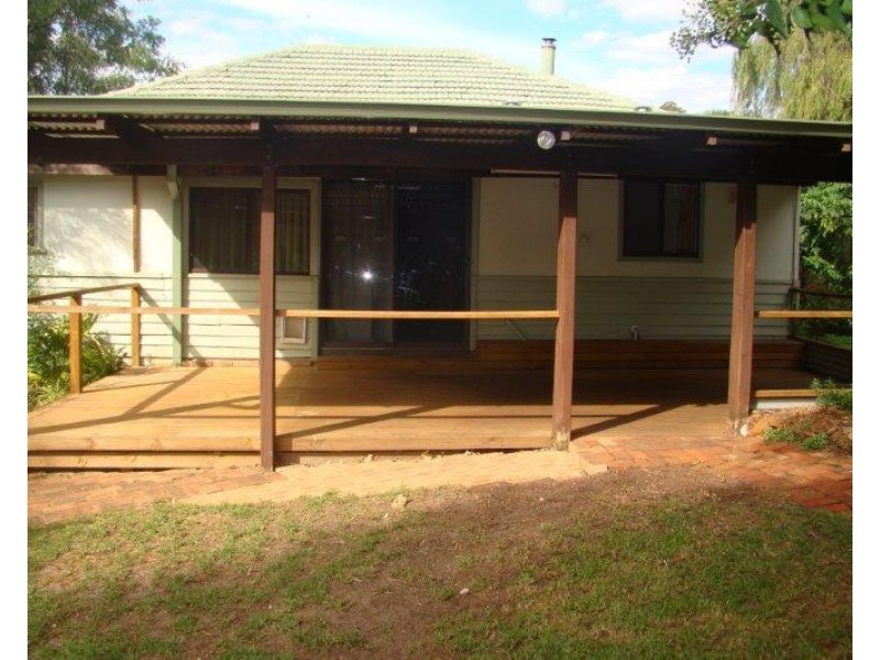 18 Delisle Street, Balingup WA 6253