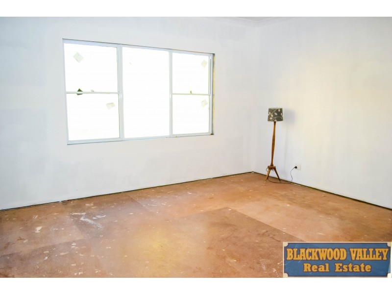 28 Blackwood River Drive, Balingup WA 6253