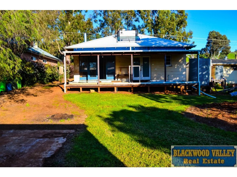 28 Blackwood River Drive, Balingup WA 6253