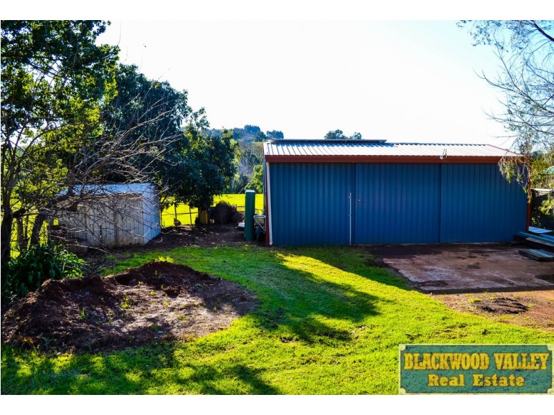 28 Blackwood River Drive, Balingup WA 6253