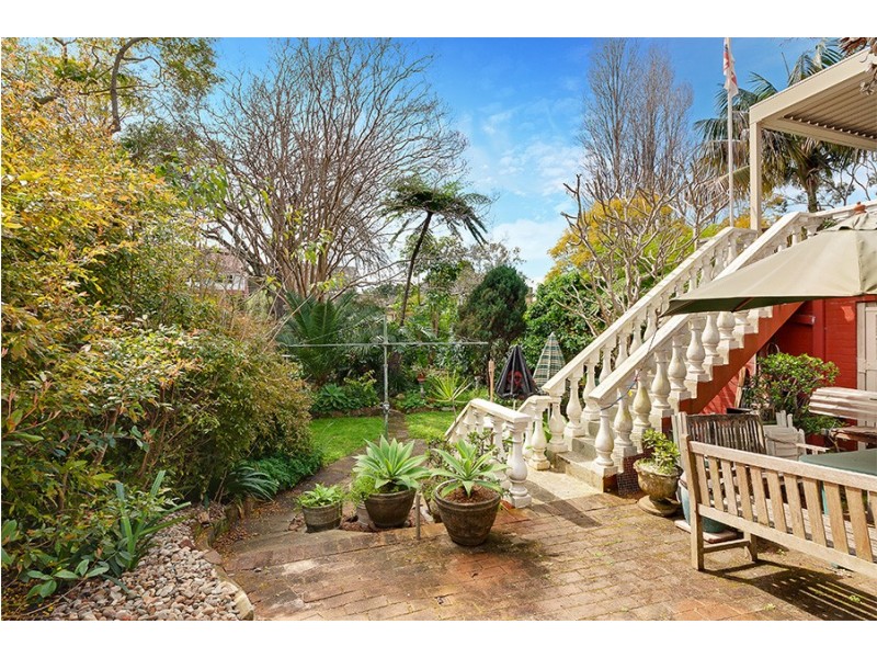 27 Sunnyside Crescent, Castlecrag NSW 2068