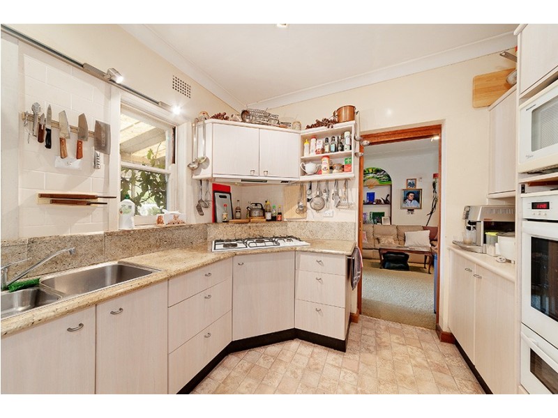 27 Sunnyside Crescent, Castlecrag NSW 2068
