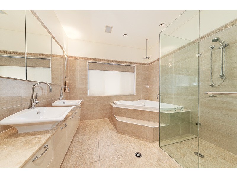 12 Kardinia Road, Mosman NSW 2088